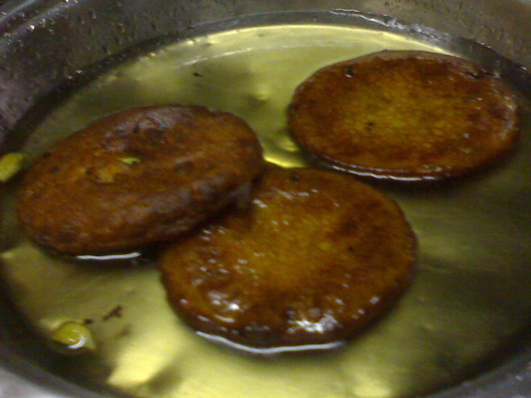 Holi Food Traditions